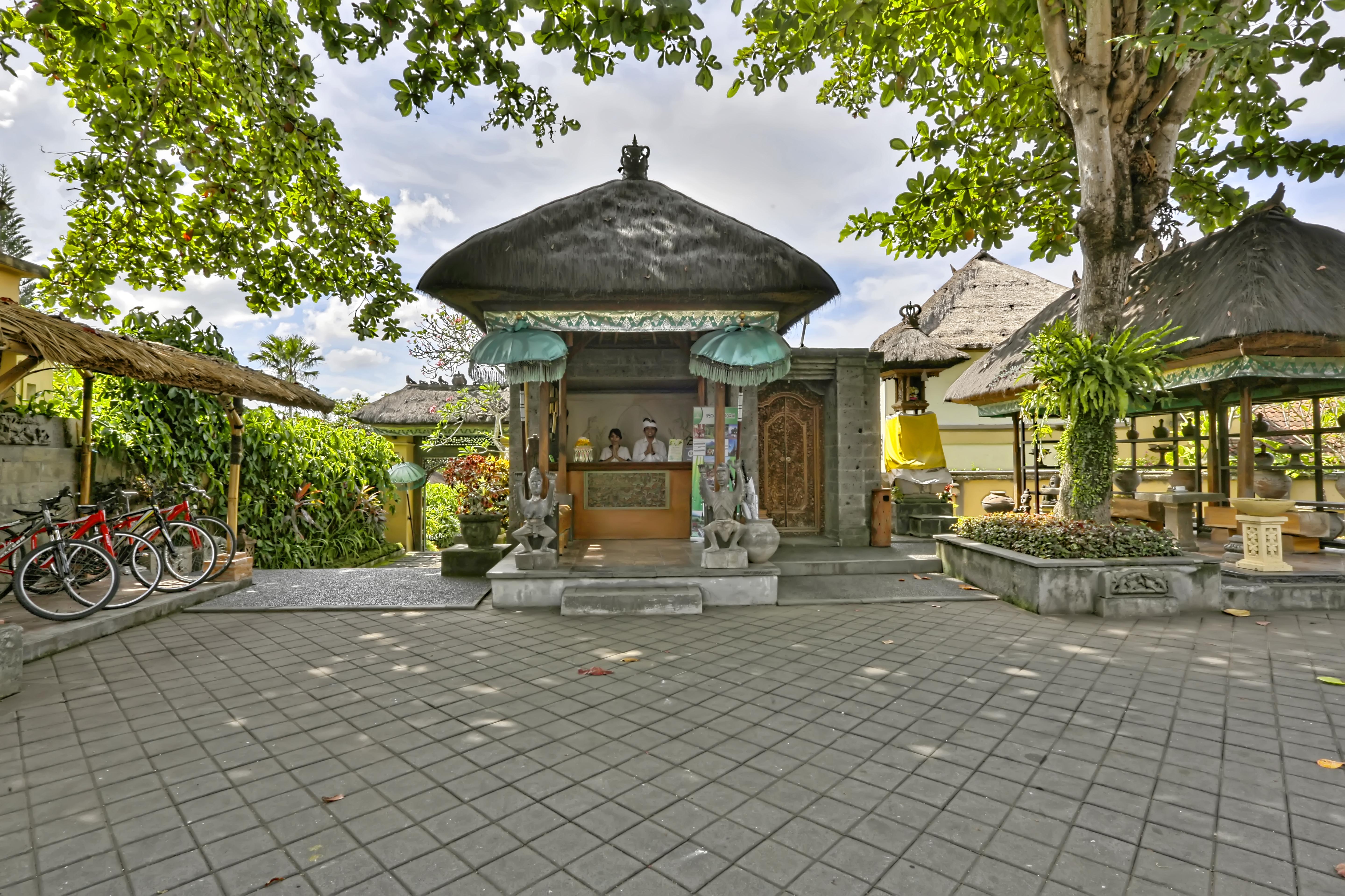 Alam Puri Art Museum Resort & Spa Denpasar  Exterior photo